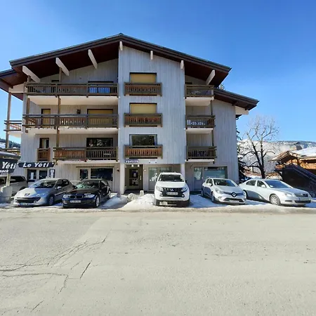 Apartment 4 Pers. Avec Balcon, Proche Pistes Et Commerces, Parking Inclus - - Fr-1-572-181 Araches-la-Frasse